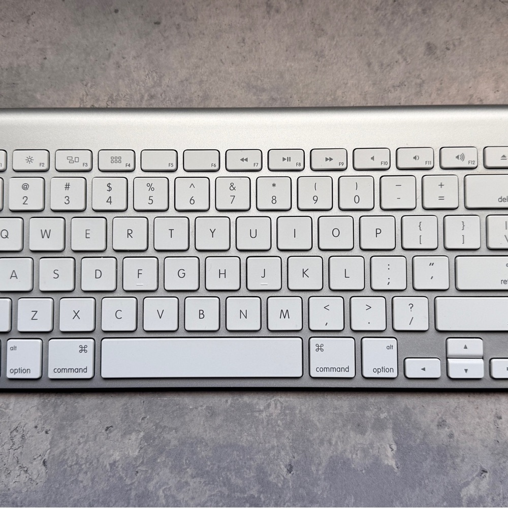 Apple Wireless Keyboard